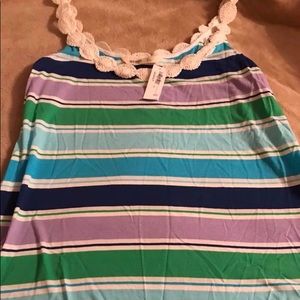 Old navy tank. Size L. New with tags. $6